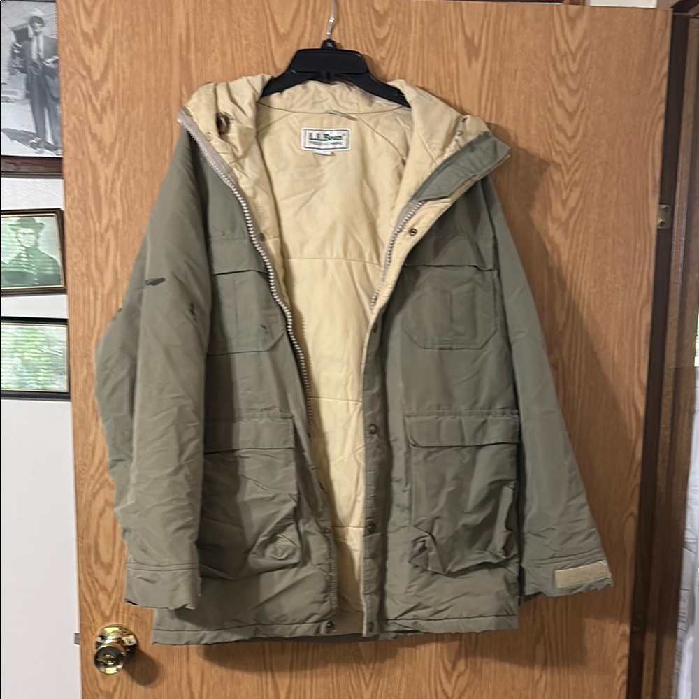 Vintage L.L. Bean Men's Khaki and Cream Field Jacket